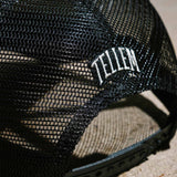 Trucker Cap "Far from done" Schwarz/Weiß