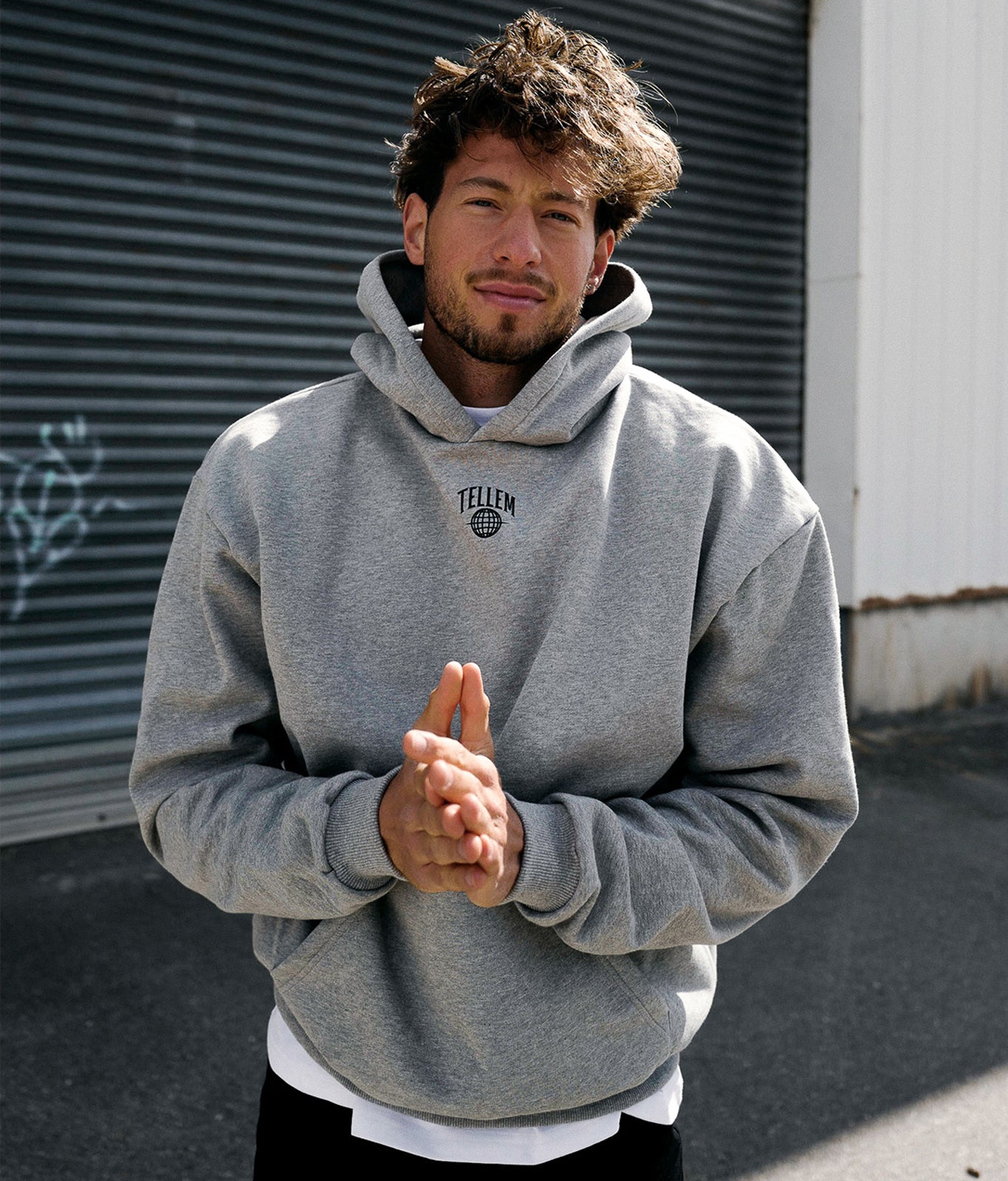 Rumi Trainingsanzug Mit Hoodie Grauer Kapuzenpulli Grauer Hoodie