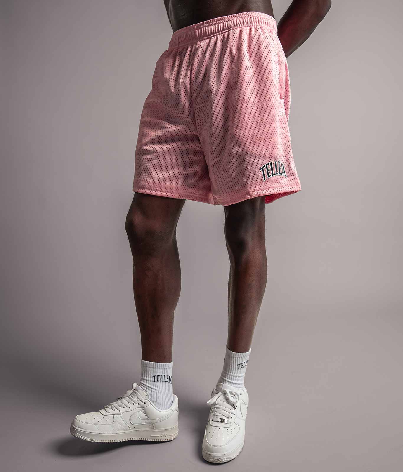 TELLEM Basketball Mesh Shorts Pink Rosa Model Tragebild