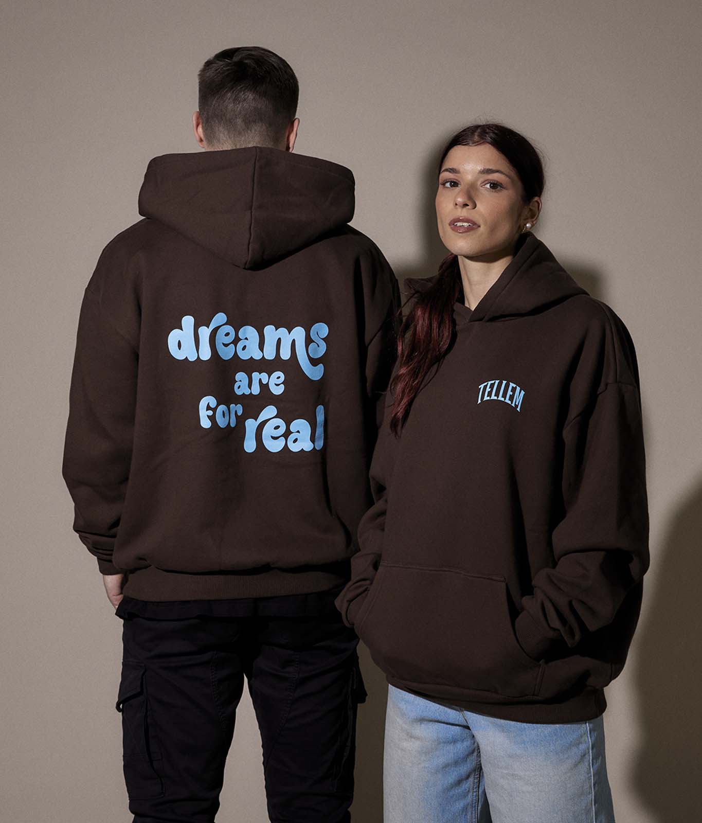 Hoodie "Dreams are for real" Braun